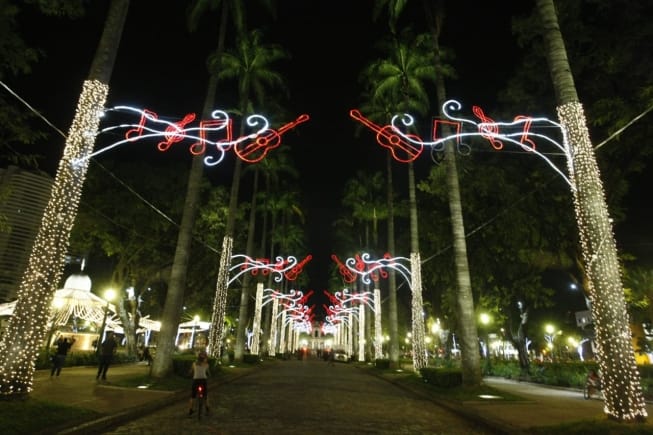 Iluminação de Natal na Praça da Liberdade