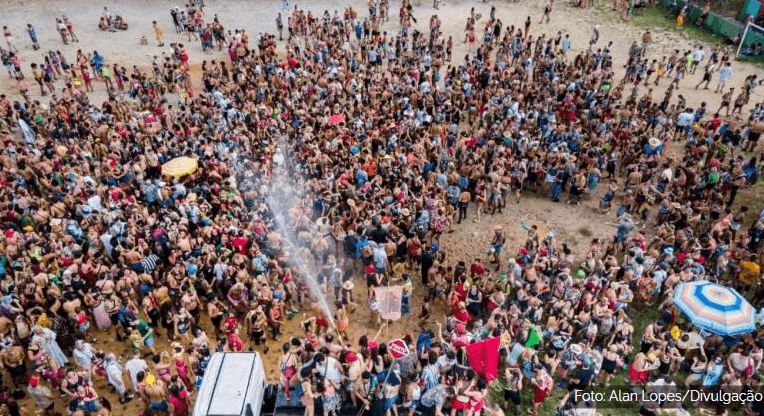 Foliões terão oito caminhões-pipa para aliviar o calor