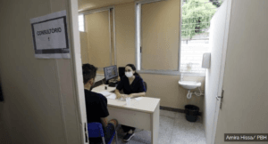 Centros de Atendimento às Arboviroses já atenderam a mais de 31 mil pessoas. Pessoas com sintomas de dengue, chikungunya e zika
